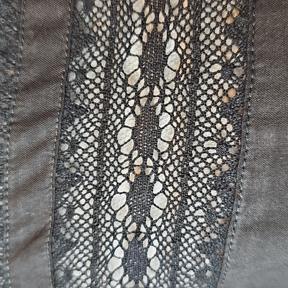NEW LEVI'S BLACK SHORT DOLMAN SLEEVE LACE INSET PULLOVER TOP BLOUSE - Picture 3 of 14